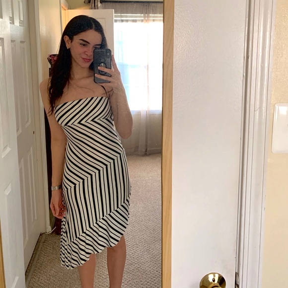 Arden B Dress - Picture 3 of 4